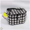 Image 1 : BLACK & WHITE JEWERLY BOX WITH MAGNETIC CLIP