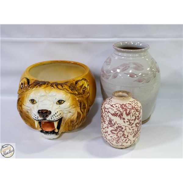 CERAMIC LION PLANTER POT (MADE IN ITALY)