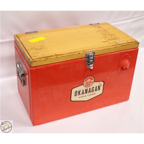 SMALL METAL COOLER