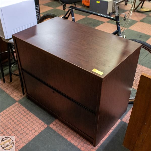 OFFICE/HOME FILING CABINET H-29.5" W-21.75"