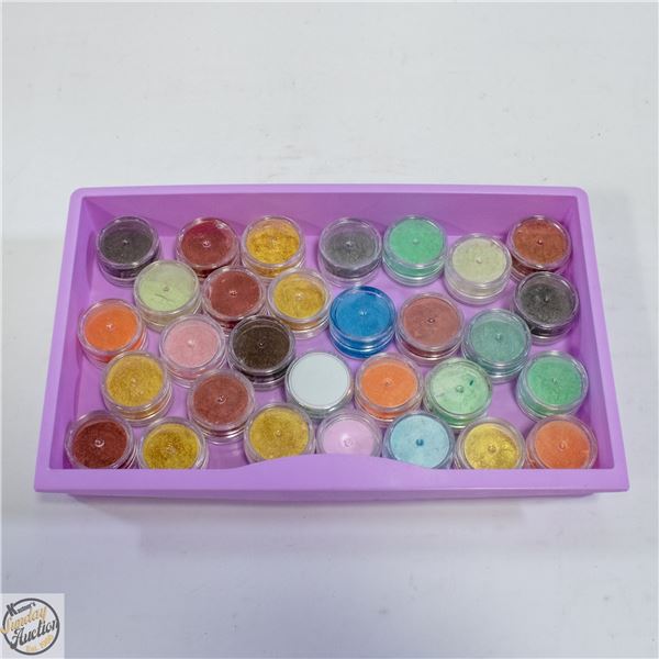 COLL. OF LOOSE PIG. POWDERS FOR RESIN OR