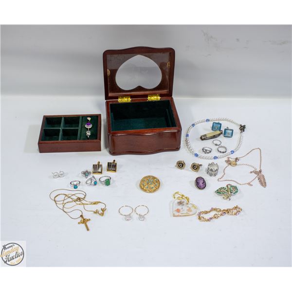 VTG. ESTATE JEWELERY BOX+ESTATE JEWELERY