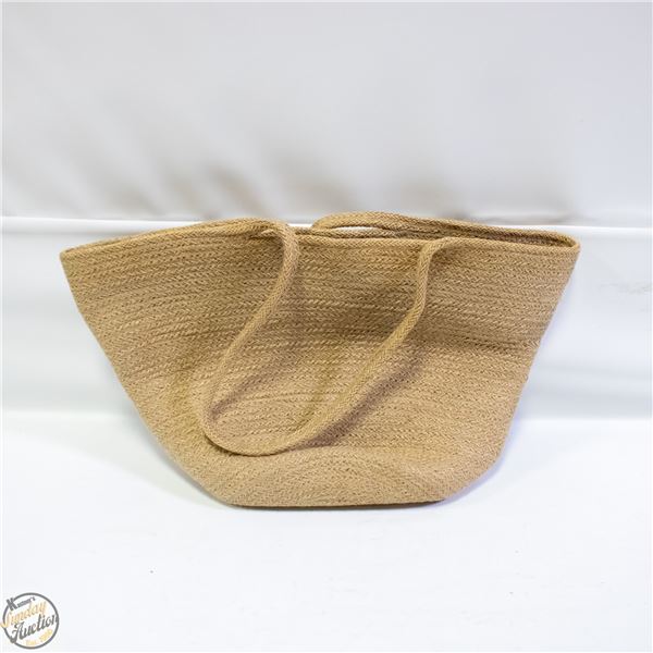 GREY HAND WOVEN STRAW BAG