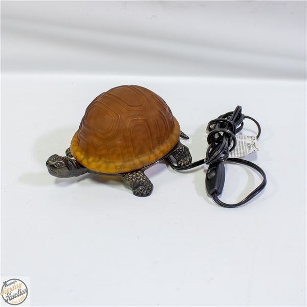 VINTAGE TIFFANY STYLE TURTLE LAMP