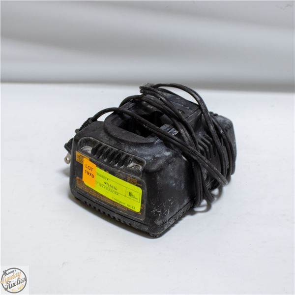 DEWALT 18V CHARGER