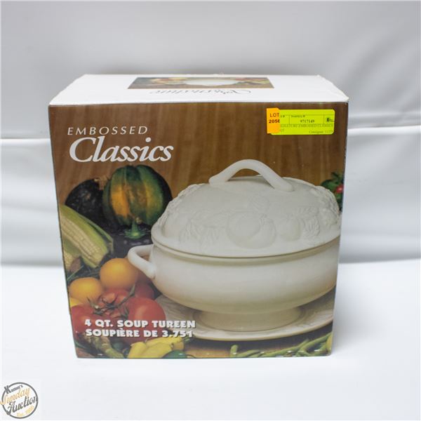 SIGNATURE EMBOSSED CLASSICS 4QT