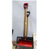 Image 1 : 3 SHOVELS,