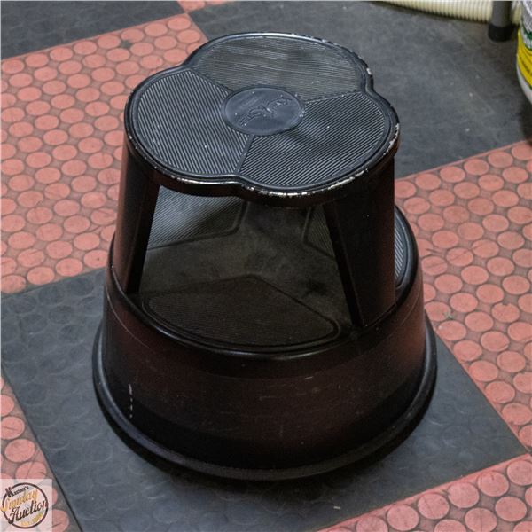 BENDIX ROLLING KIK STEP MADE IN CANADA H-14"