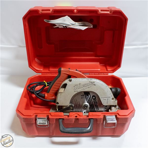 MILWAUKEE TILT-LOK 7-1/4" CIRCULAR SAW