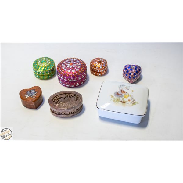 MOTHER OF PEARL FLORAL WOOD BOX,