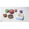 Image 1 : MOTHER OF PEARL FLORAL WOOD BOX,