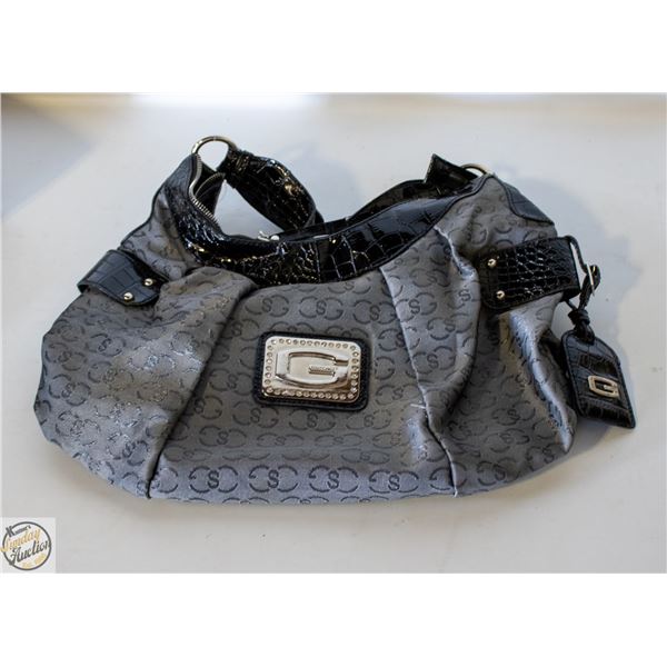 ESTATE GUESS PURSE/HANDBAG