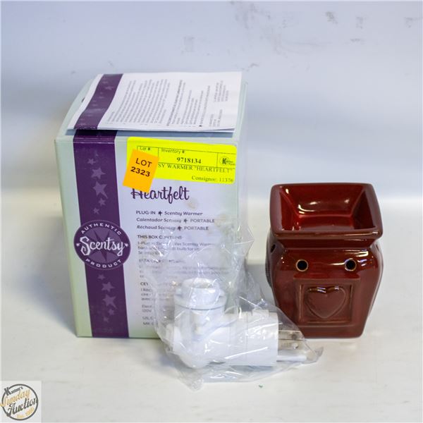 SCENTSY WARMER "HEARTFELT"