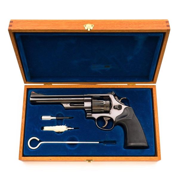 Cased Smith & Wesson Model 29-2 Double Action Revolver