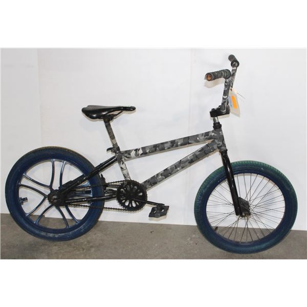CAMO NORCO BMX BLUE WHEELS *FRAME DAMAGE****POLICE SEIZURE***