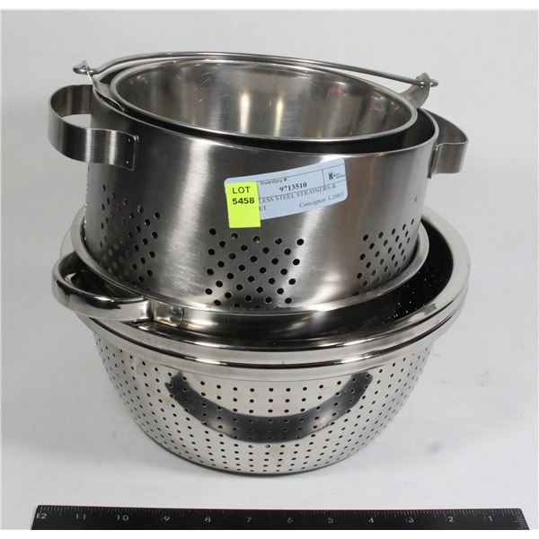 STAINLESS STEEL STRAINERS & BUCKET