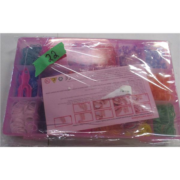 AMAZON (AS IS):  RUBBERBAND BRACELET KIT