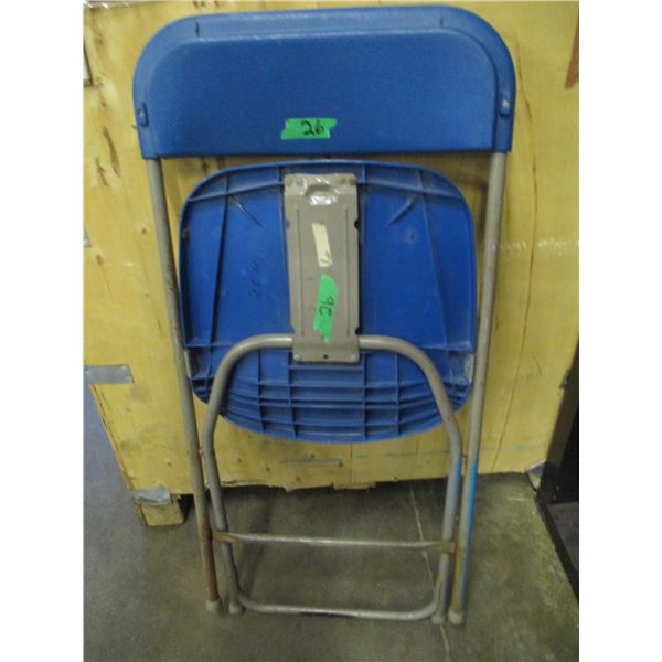 FOLDING CHAIR