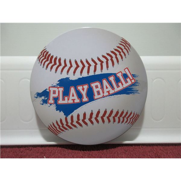 NEW:  "PLAY BALL" TIN C/W HEART SHAPED SUGAR COOKIE (42.5G)