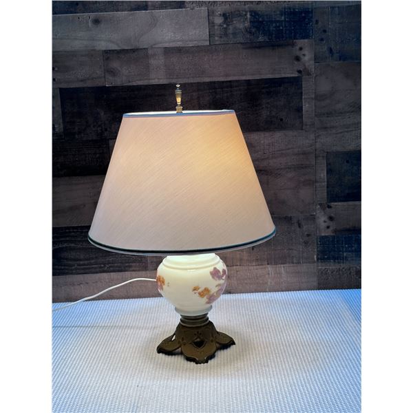 Table Lamp w/ Floral Base & Shade 7" Dia (base), 20"H