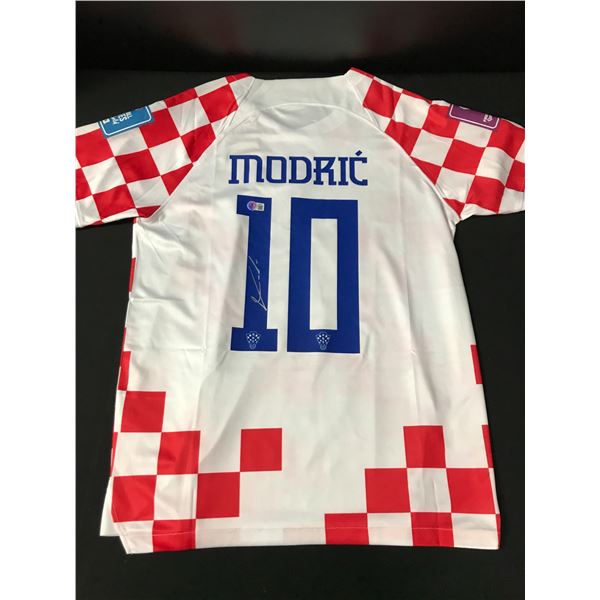 LUKA MODRIC SIGNED CROATIA SOCCER JERSEY - BECKETT COA
