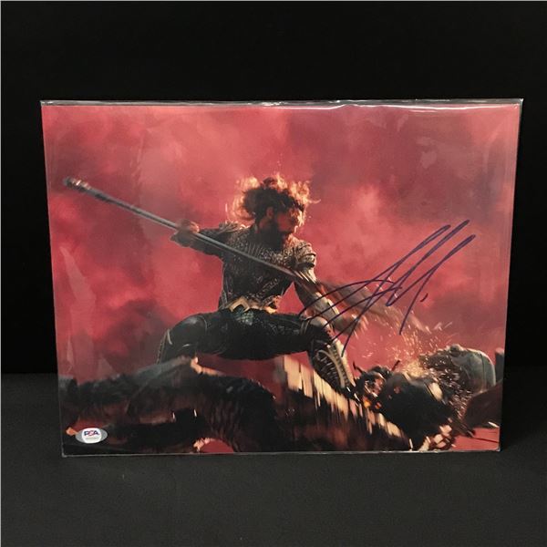 JASON MAMOA SIGNED 11 X 14 PHOTO - PSA COA