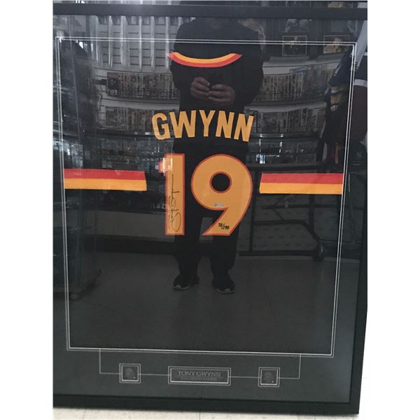 LTF EDITION CUSTOM FRAMED TONY GWYNN SIGNED PADRES JERSEY 72/190 (UPPER DECK COA)