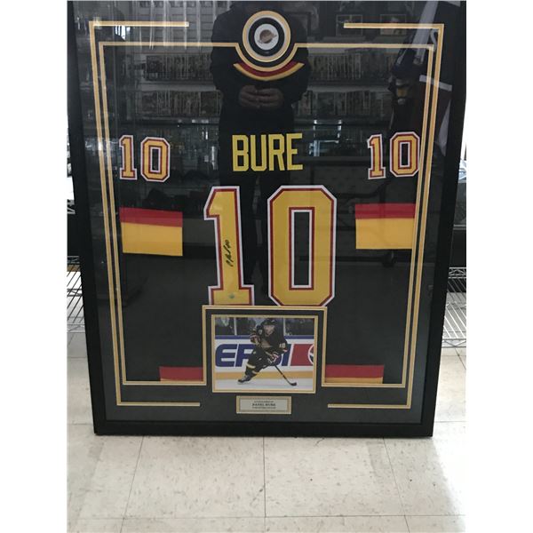 PAVEL BURE SIGNED AND CUSTOM FRAMED VANCOUVER CANUCK JERSEY (FRAMEWORTH COA)