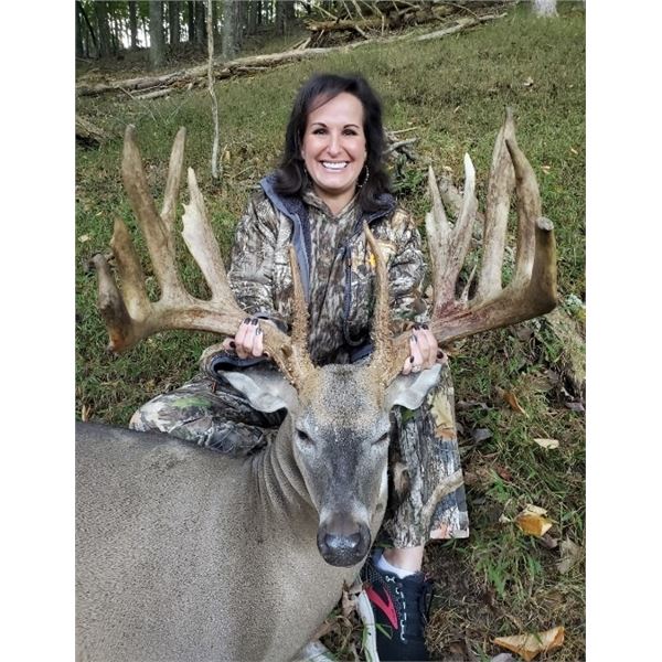 BIG COVE TROPHY WHITETAILS: 3-Day / 2-Night or 4-Day / 3-Night Hunt for a 200"–231" Trophy