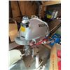 Image 7 : 12' Lund Fishing Boat with Trailer and Motors