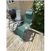 Image 3 : Three Outdoor Gravity Chairs