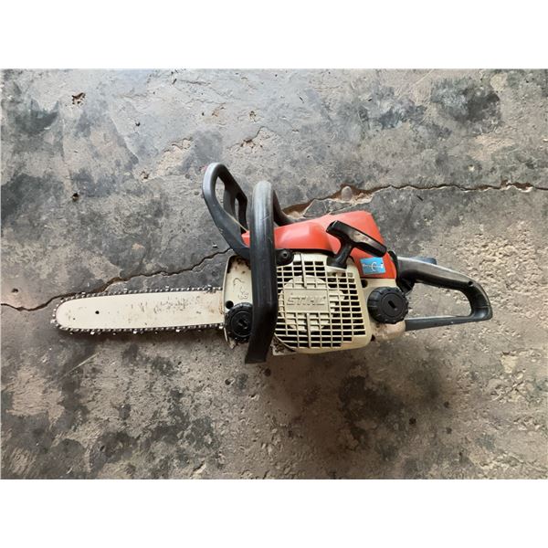 Stihl 017 Gas-Powered Chainsaw