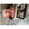 Image 2 : Stihl 017 Gas-Powered Chainsaw