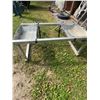 Image 4 : Folding Aluminum Work Stand with Ladders