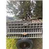 Image 1 : Chevrolet Truck Front Grilles Lot