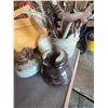 Image 3 : Lot: Shoeshine Kit, Tools, Insulators