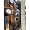 Image 6 : Leatherworking Tool Kit With Case