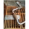 Image 4 : Hand Drill and Tap Die Set with Wooden Cases