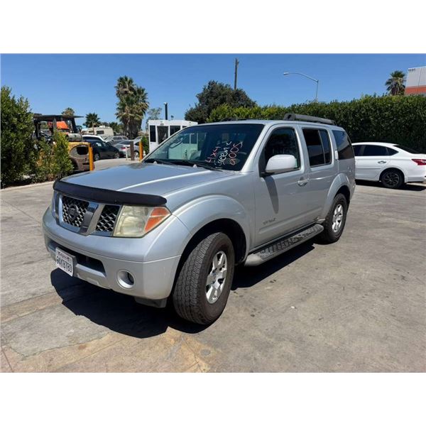 NISS PATHFINDER 2005 SALV T/DONATION