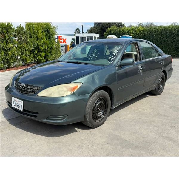TOYT CAMRY 2003 SALV T/DONATION
