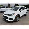 Image 1 : CHEV TRAX 2017 O/S TITLE 2 DAYS