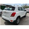 Image 3 : CHEV TRAX 2017 O/S TITLE 2 DAYS