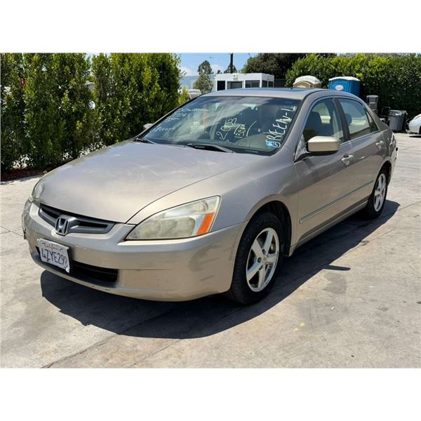 HOND ACCORD 2003 T-DONATION
