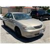 Image 2 : TOYT CAMRY 2003 SALV T/DONATION