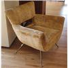 Image 3 : Mid Century Modern Brass Legs Upholstered Club Chair