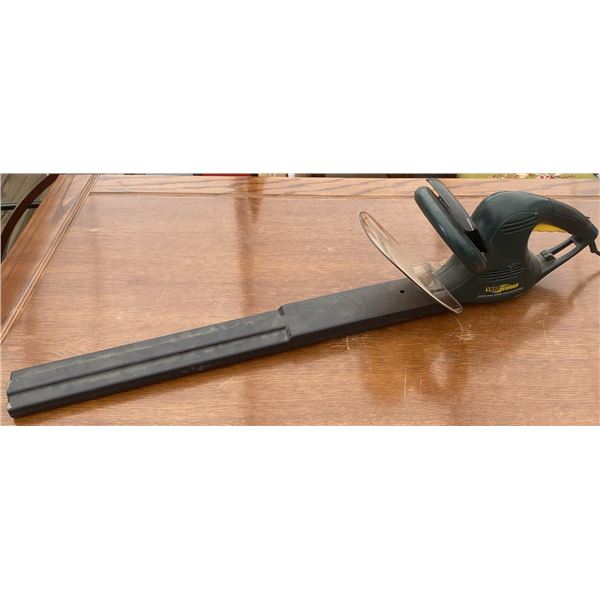 Yardworks 3.7A Electric Hedge Trimmer, Model 60-3090-0