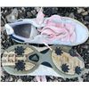 Image 13 : Lot: Shoes, Tennis Racket, Cap, Backpack