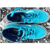 Image 7 : Lot: Shoes, Tennis Racket, Cap, Backpack