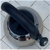 Image 10 : Kitchenware Lot: Rival Electric Wok, Bowls, Mugs, Plates, Kettle