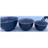 Image 6 : Kitchenware Lot: Rival Electric Wok, Bowls, Mugs, Plates, Kettle